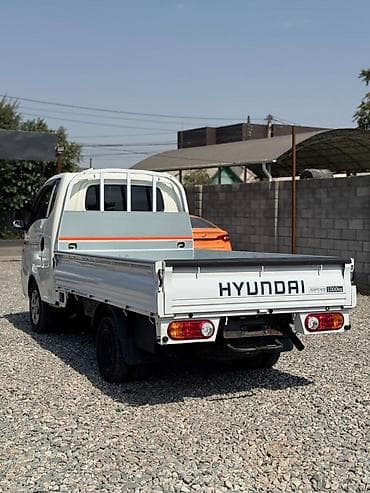 eafc 25: Легкий грузовик, Hyundai, Стандарт, 3 т, Б/у — 5