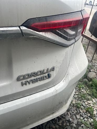 corolla e150: Toyota Corolla: 2021 г., 1.8 л, Вариатор, Гибрид, Седан — 10