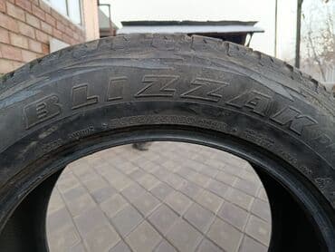 шина на ниве: Шины 275 / 50 / R 20, Зима, Б/у, Комплект, Внедорожные (АТ/МТ), Япония, Bridgestone — 3