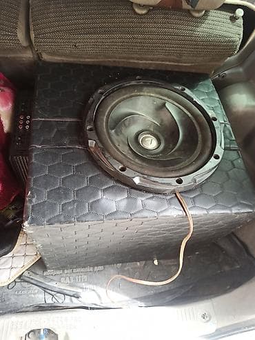 harman kardon: Автомобильный аудиокомплект Kenwood Состав: - Усилитель Kenwood — 2