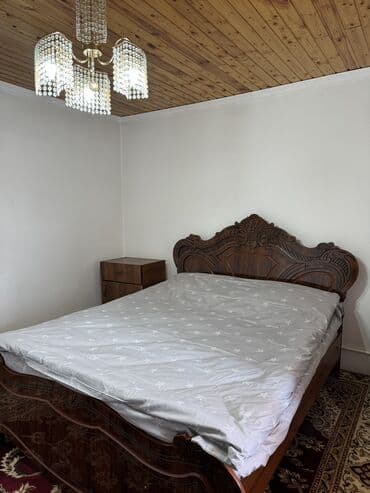 дом под офис: Сдается уютная комната в центре города Каракол. Хороший вариант для — 1