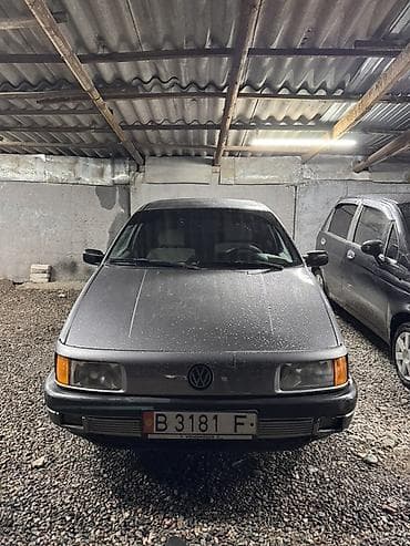 Volkswagen Passat: 1989 г., 1.8 л, Ручные, Бензин, Седан
