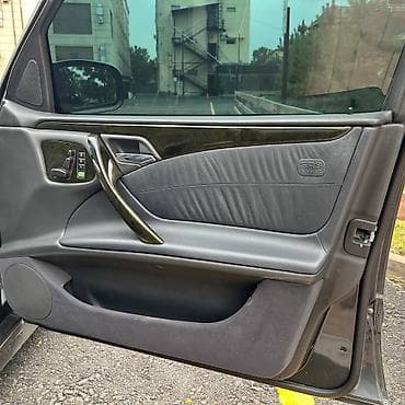 Mercedes-Benz E-Class: 2000 г., 4.3 л, Автомат, Бензин, Седан — 5
