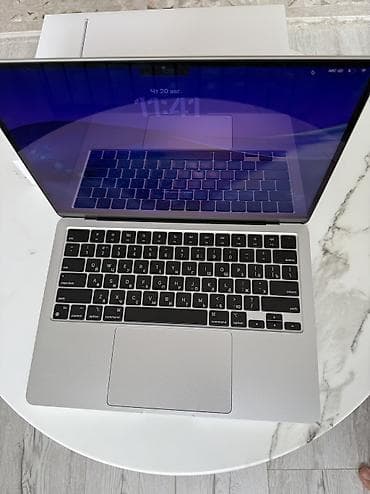 iphone 11mini: MacBook Air M2 13″ / 256 ГБ — отличное состояние Продаю MacBook Air — 2