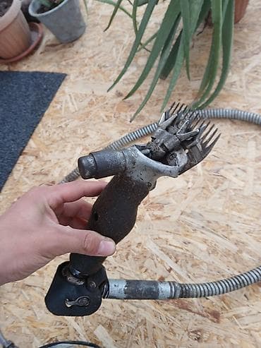 сено измельчител: Электрическая машинка для стрижки овец (стационарная с гибким валом) — 3