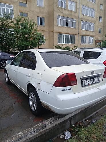 Транспорт: Honda Civic: 2002 г., 1.5 л, Автомат, Бензин, Седан — 4