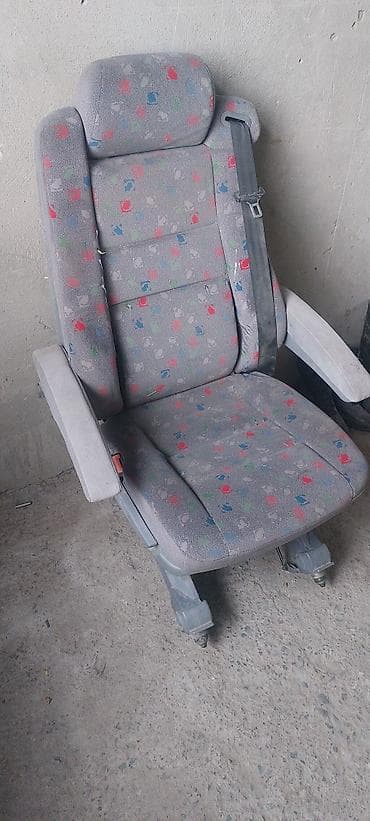 купить синтезатор: Третий ряд сидений, Велюр, Mercedes-Benz 2003 г., Б/у, Оригинал, Германия — 1