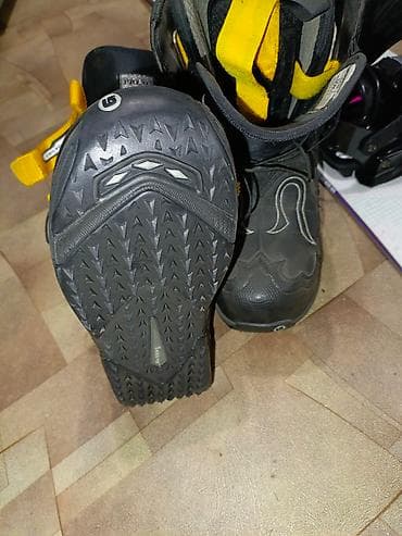 мужской зимний обувь: Обувь для сноубордов черные новые 9000сомов белые 5000сомов — 4