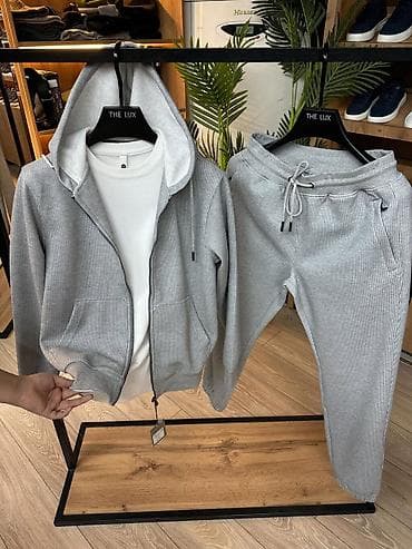 Мужской спортивный костюм из трикотажа, серый меланж. Состав и