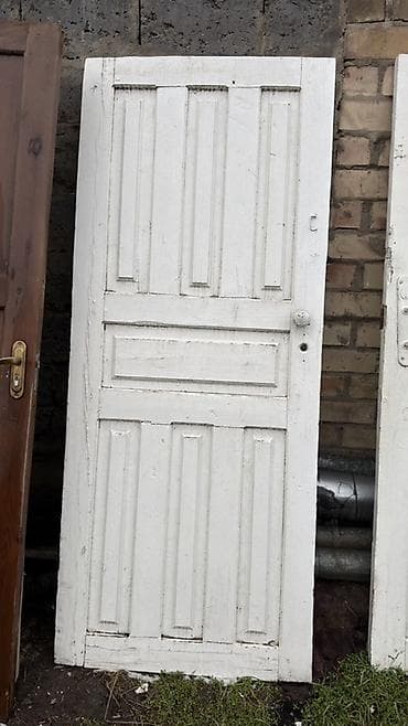 Деревянные межкомнатные двери, классический филенчатый дизайн. - at lalafo.kg Деревянные межкомнатные двери, классический филенчатый дизайн. -