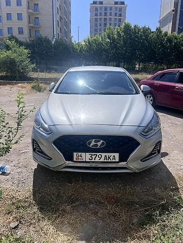 бинанс в кыргызстане: Сдаю Hyundai Sonata под такси, Долгосрочно — 1