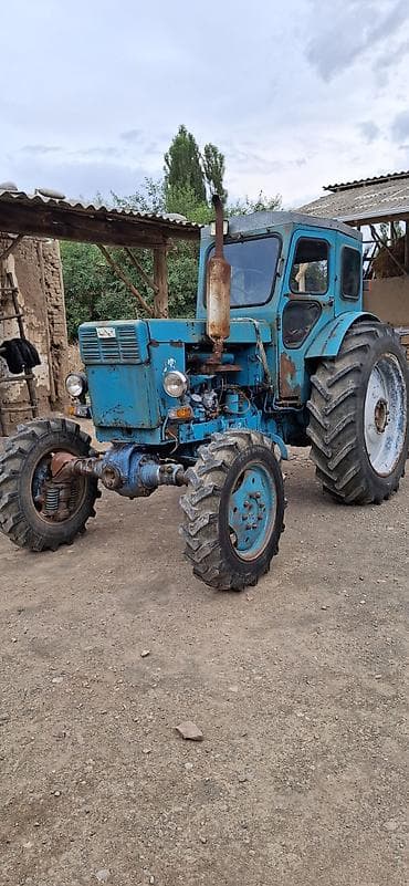 Трактор колесный, с кабиной, полный привод (передний ведущий мост) — 2