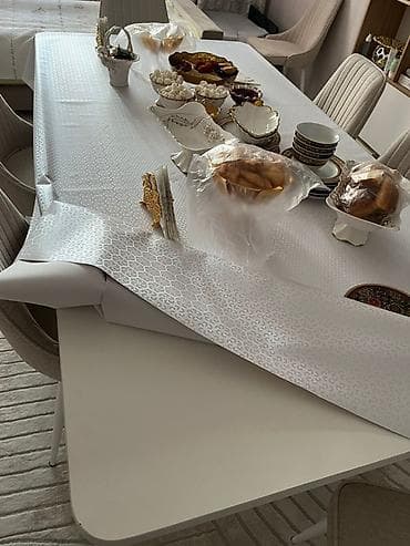 Офисная мебель: Продаем Стол без стульев. Для кухни будет идеально или в Зал. Стол — 2