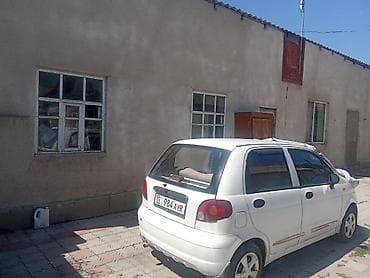 Дома: Продаётся частный дом с большим двором и капитальными воротами.11 — 5