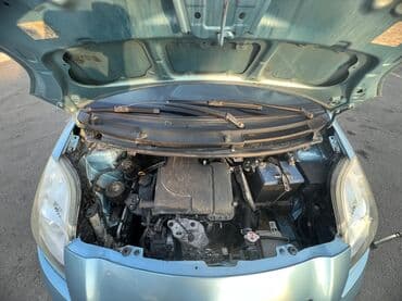 авто зарядное устройство для автомобильного аккумулятора: Toyota ist: 2005 г., 1.3 л, Автомат, Бензиновая, Хэтчбэк — 11