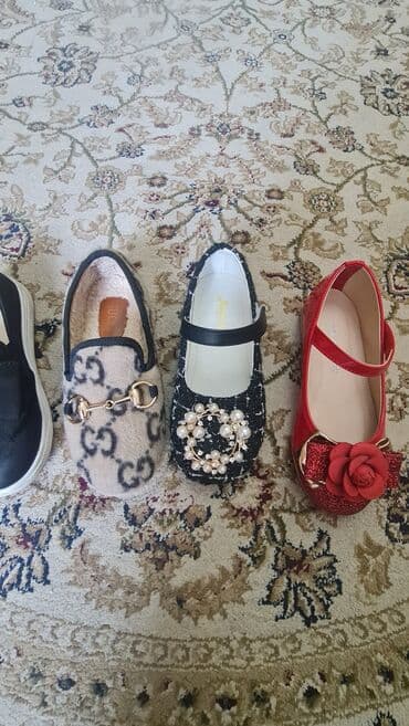 фирменный обувь: Продаю обувь для девочки. Обувь новая или в идеальном состоянии ( 1-2 — 10