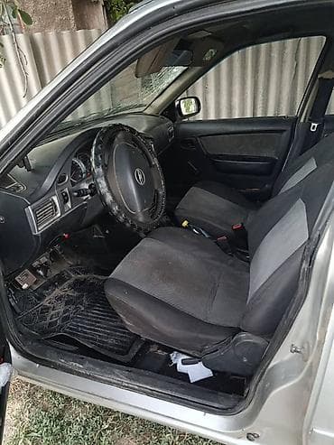 Daewoo Nexia: 2015 г., 1.5 л, Кол менен иштөөчү, Бензин, Седан — 4