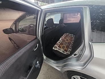 обмен на малолетражку: Honda Jazz: 2011 г., 1.3 л, Вариатор, Бензин, Хэтчбэк — 9