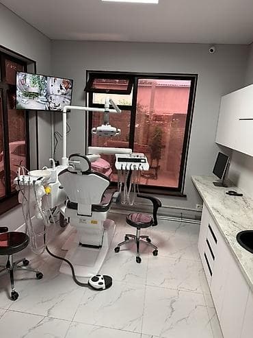 работа для парикмахера: Аренда отдельного кабинета. На пол дня 37.000, официальное — 6