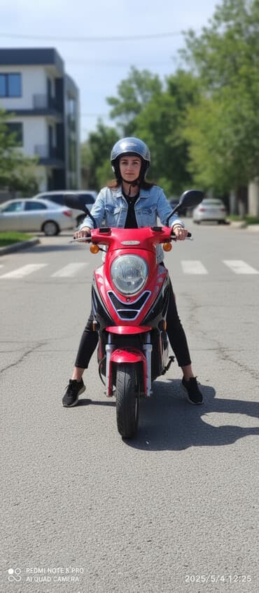 цены на мотоциклы: Тип скутера 150 куб. см, Бензин, Б/у — 2
