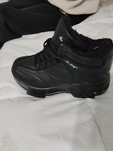 Ботинки и ботильоны: Зимние ботинки Avido, черные - Модель: утепленные высокие — 2