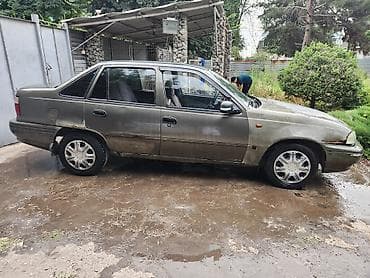 сивик 2004: Daewoo Nexia: 2004 г., 1.5 л, Механика, Бензин, Седан — 4