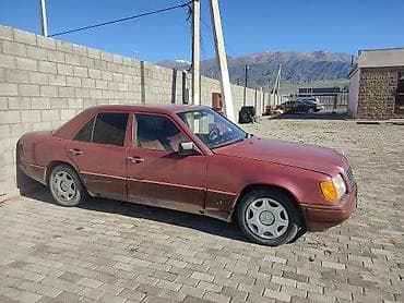 полик коврик: Mercedes-Benz W124: 1988 г., 2 л, Автомат, Газ, Седан — 6