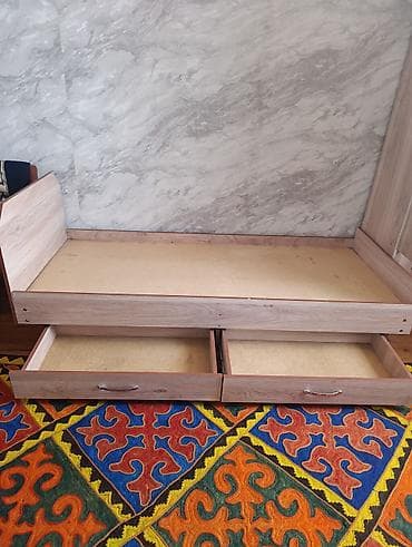 retro divan per page 40: Односпальная кровать, Б/у, С матрасом, длина - 220 см — 3