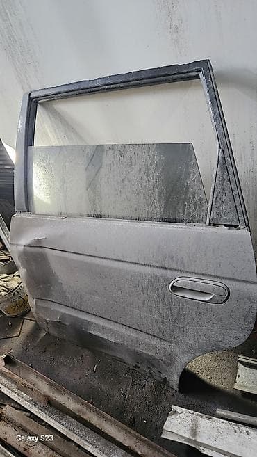 Дверь Задняя левая