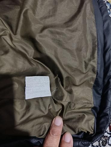 Куртки: Куртка с капюшоном от дождя Brand Man черная Б/У в хорошем состоянии — 5