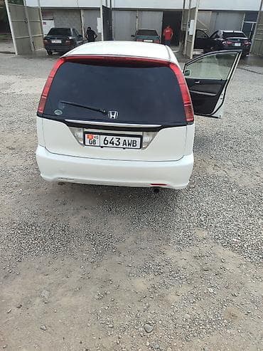 honda gold: Honda Stream: 2005 г., Универсал — 5