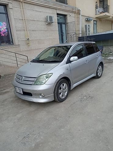 platz vitz: Toyota Ist: 2002 г., 1.3 л, Автомат, Бензин, Хэтчбэк — 1
