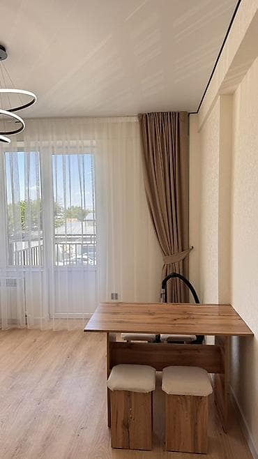 гостиница аламедин 1: Светлая квартира-студия с выделенной спальней и современным — 4