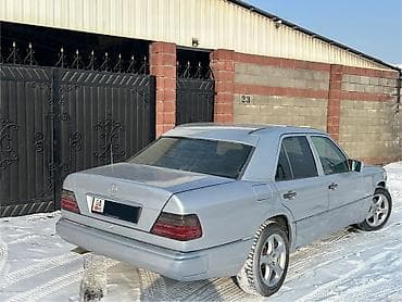 merc 210: Mercedes-Benz E-Class: 1994 г., 2.2 л, Механика, Бензин, Седан — 8