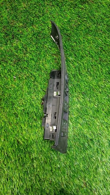 n52: Блок управления стеклами Bmw 5-Series E60 N52B25 2006 (б/у) ​ Марка — 6