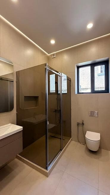 Үйлөр: 🔥 Продаётся просторный дом для большой семьи! 🔥 🏡 3 уровня | 370 м² | — 3