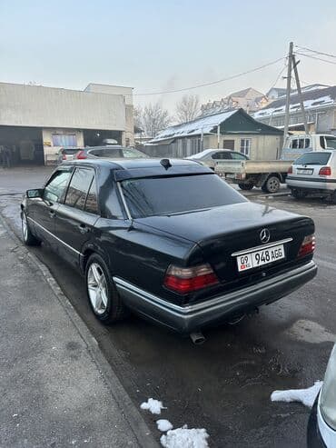 ешка 403: Mercedes-Benz E-Class: 1994 г., 2 л, Механика, Бензин, Седан — 10
