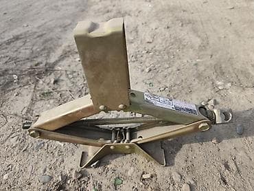 Домкрат винтовой (раскладной «ромб») - Тип: механический винтовой