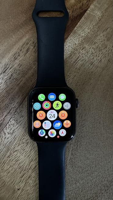 apple wath: Apple Watch series 5 44mm В хорошем состояние Акб:69% Есть чуть — 3