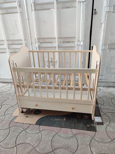 кровать для детского сада: Колеса качалка с ящиком — 3