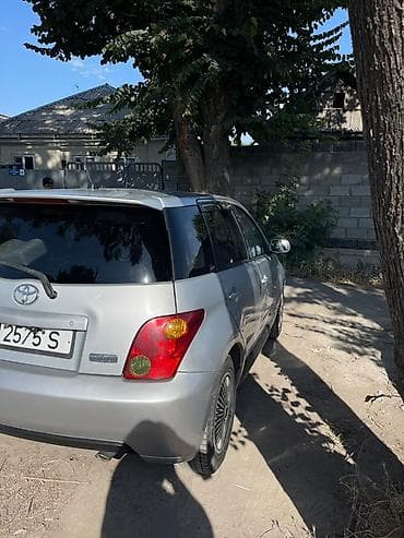 Продажа авто: Toyota Ist: 2002 г., Автомат, Хэтчбэк — 6