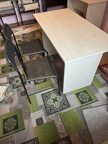 барный набор: Прямоугольный стол из ЛДСП в светлом дубовом оттенке.

г. Ош — 2