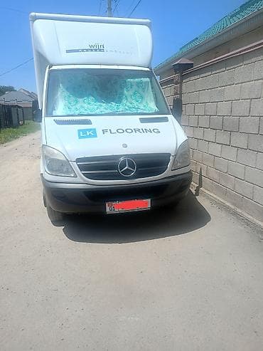 матар: Легкий грузовик, Mercedes-Benz — 1