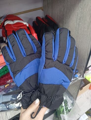 дополнительные приборы: Зимние перчатки в спортивном магазине SPORTWORLDKG детские Цена:650 — 3