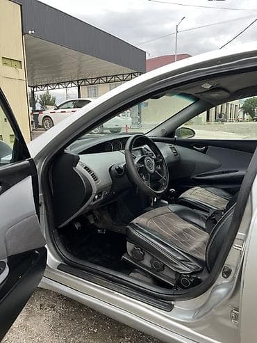 Унаа сатуу: Nissan Primera: 2003 г., 1.8 л, Кол менен иштөөчү, Бензин, Лифтбек — 9
