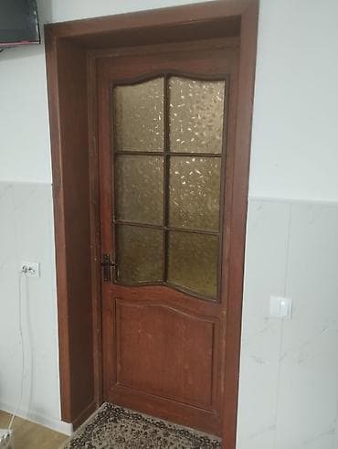комнатный двер: Б/у Дверь комплект+добор с окнами,5 шт глухой 2 шт Самовывоз — 3