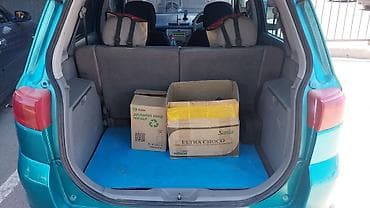 Mazda Demio: 2003 г., 1.3 л, Автомат, Бензин, Хетчбек — 4