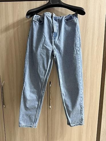 Джинсы Reserved Denim, модель Super High Rise mom fit на высокой