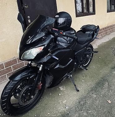 тормозной диска: Спортивный электро мотоцикл в черном цвете - Тип: дорожный/спортбайк — 2