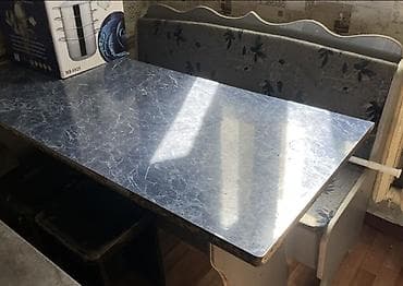 Кухонный мягкий уголок, Б/у, Дерево, цвет - Серый at lalafo.kg Кухонный мягкий уголок, Б/у, Дерево, цвет - Серый